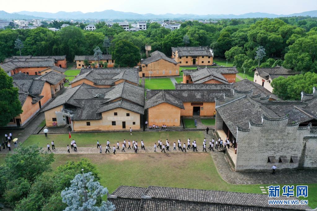 江西瑞金：“红色故都”红色旅游升温