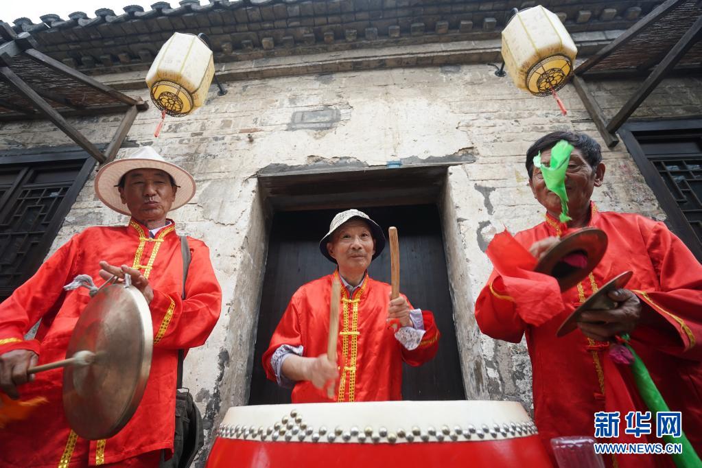 江苏盱眙：古街端午赏民俗