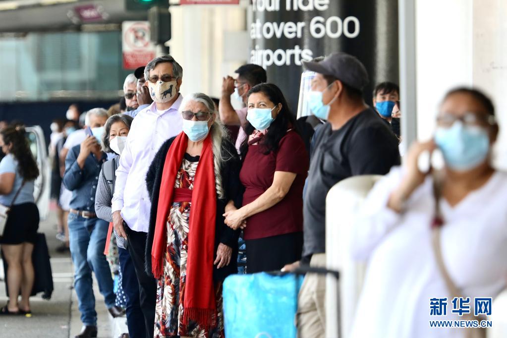 美国洛杉矶恢复室内“口罩令”