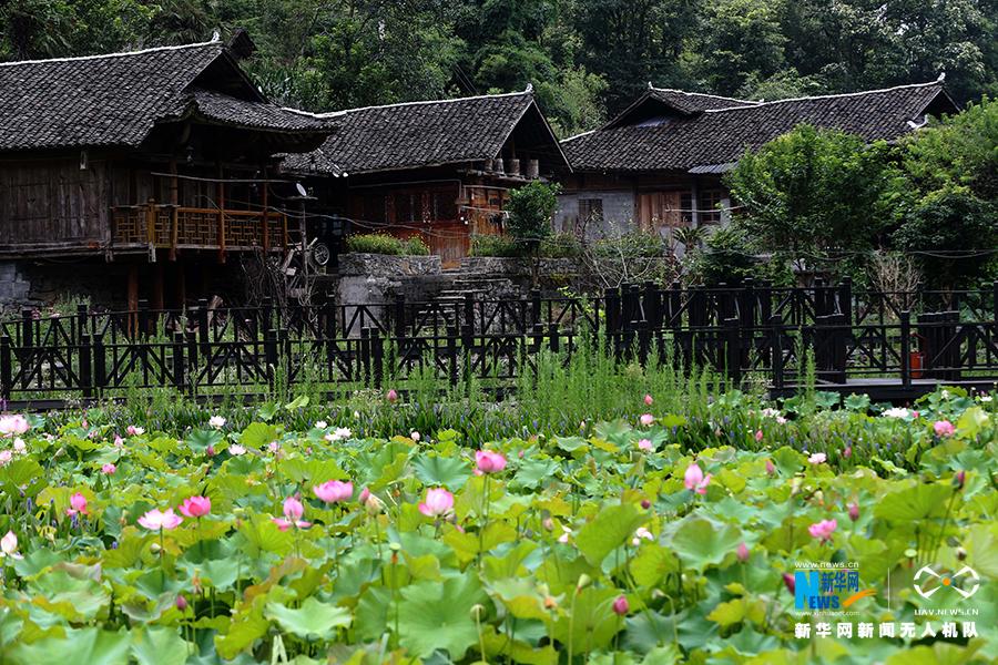 航拍重庆彭水500年古苗寨