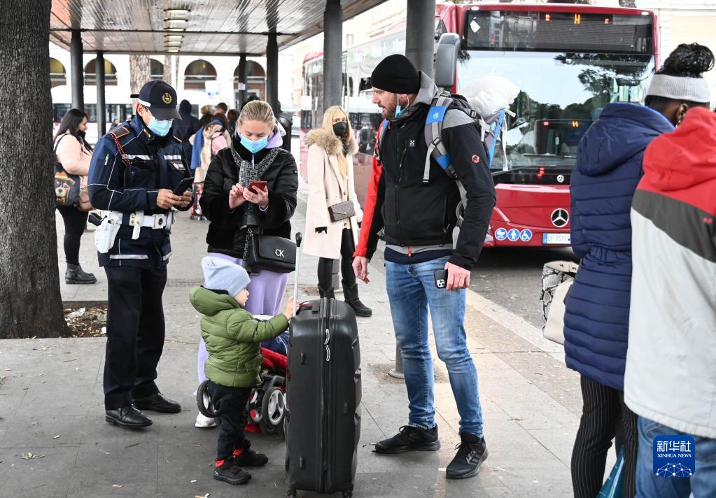 意大利收紧防疫措施应对圣诞和新年假期