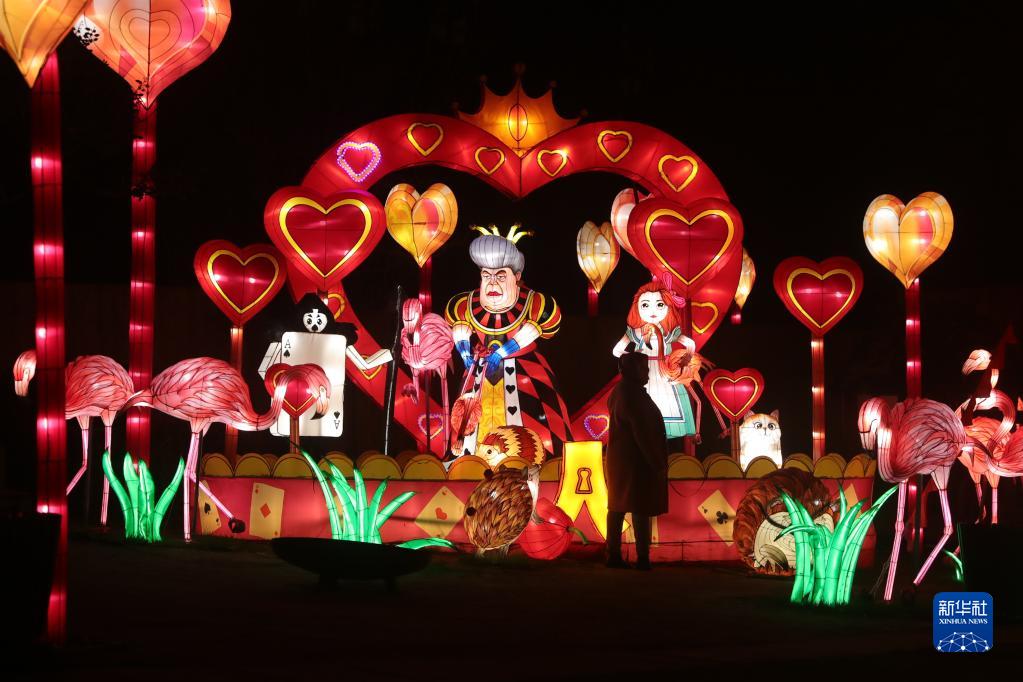 比利时：“中国花灯”携手“欧洲童话”