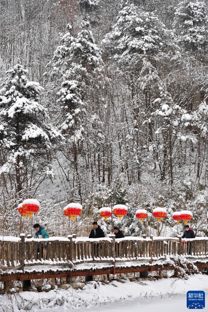 陕西宁陕：雪后风光