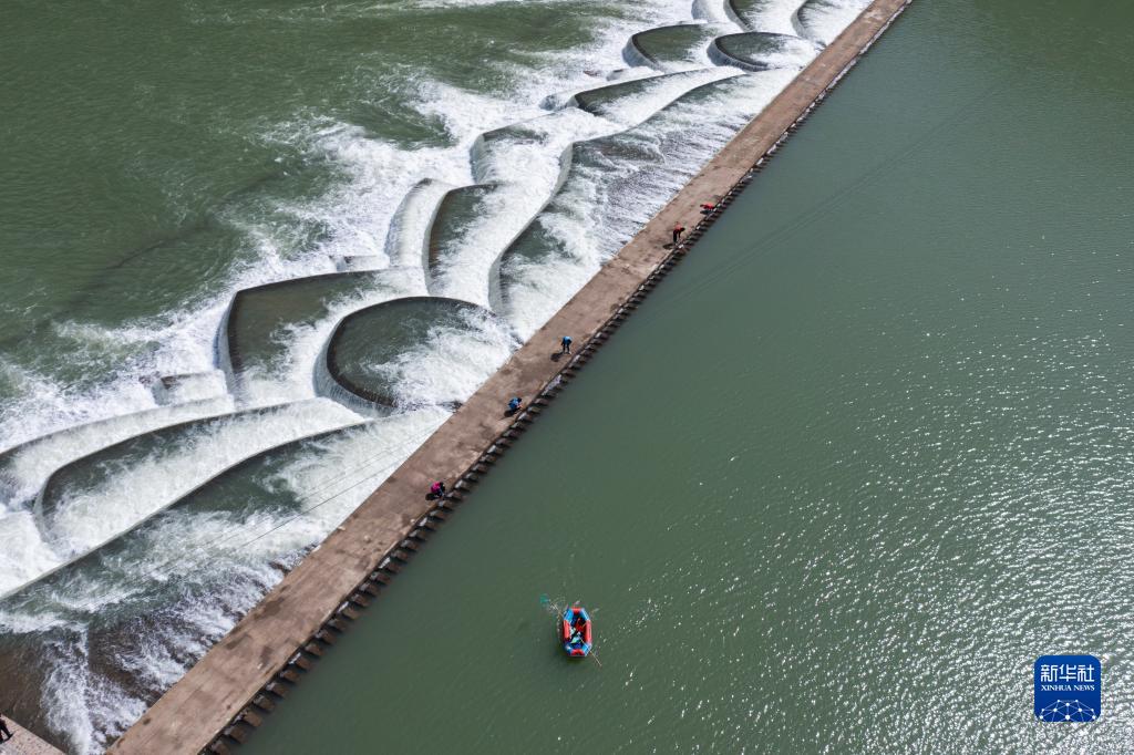 浙江富阳：推进“美丽河湖”建设 守护水美家园