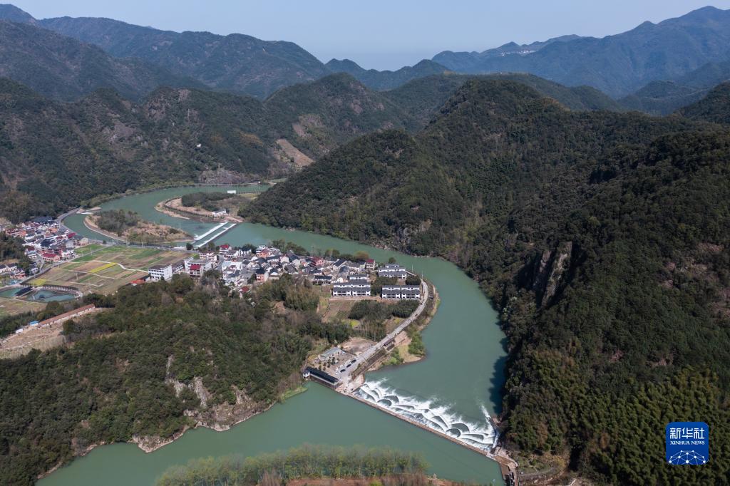 浙江富阳：推进“美丽河湖”建设 守护水美家园