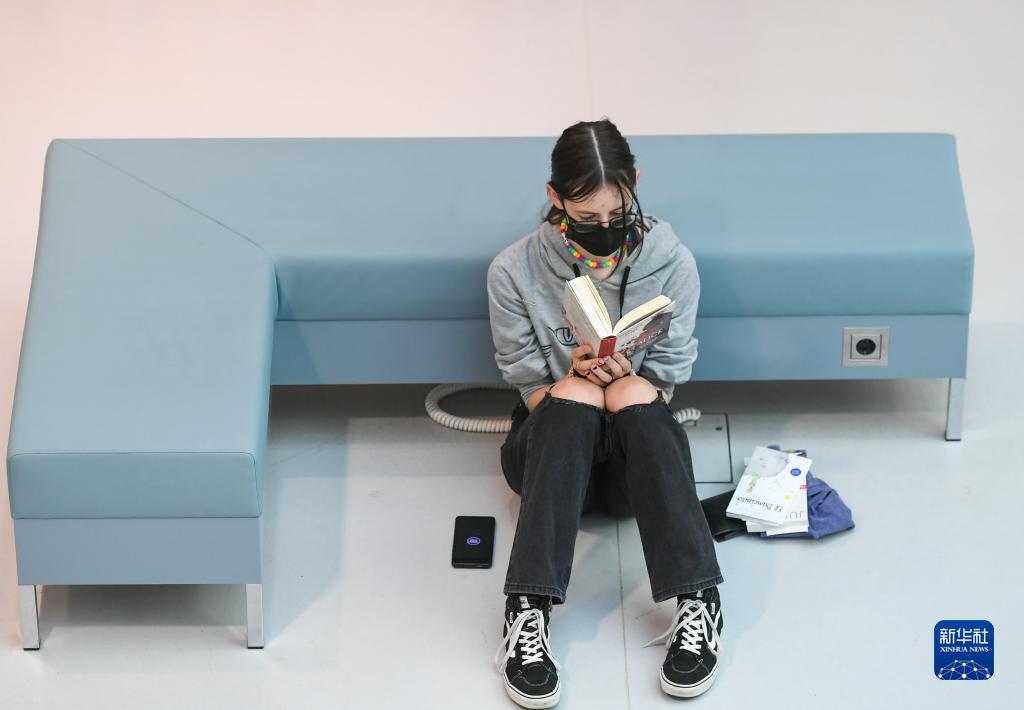 走进图书馆——德国斯图加特市立图书馆