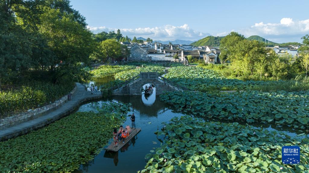 夏日古村旅游热