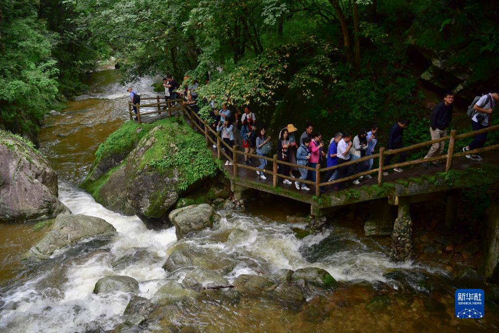 秦岭山水中的世界“最佳旅游乡村”