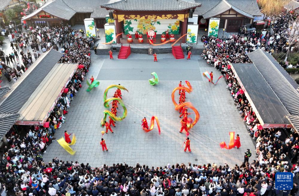 中原文旅“大餐” 体验十足年味