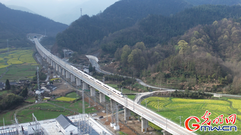 串联皖南“两山一湖” 这条黄金旅游线路今日开启试运行