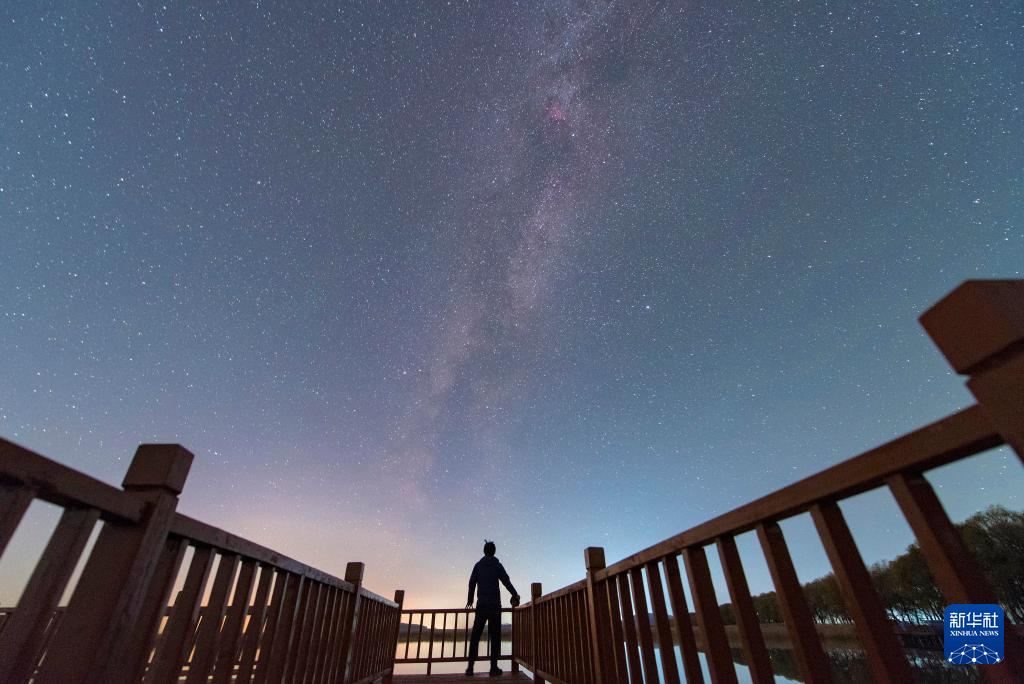 黑龙江富锦：诗意晚霞与浪漫星空