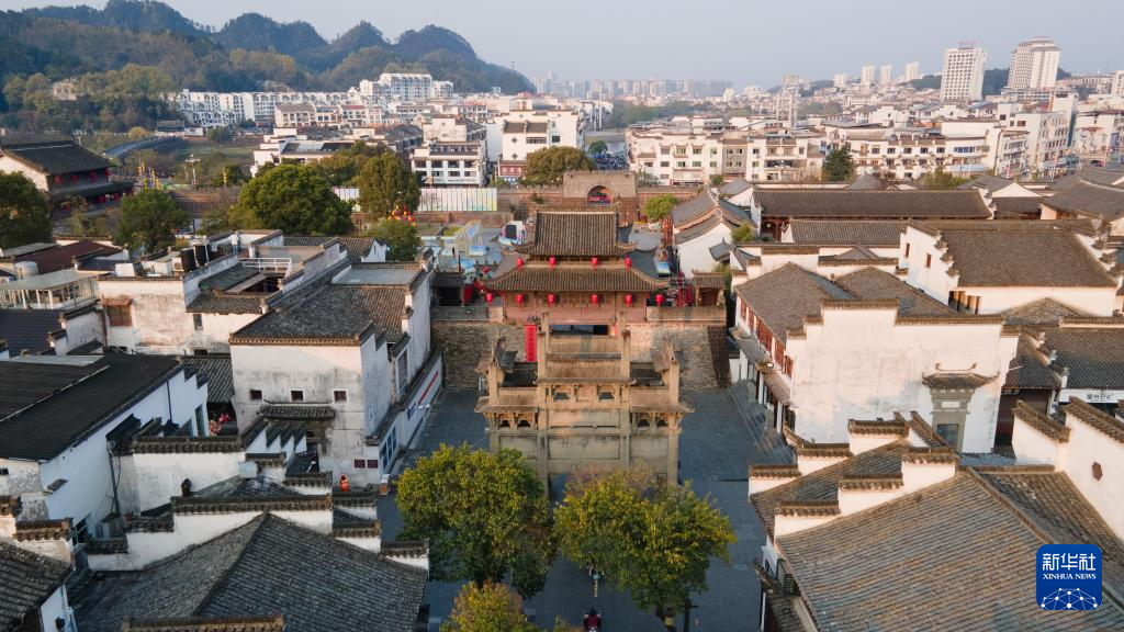 安徽歙县:山水此相逢 古韵展新姿