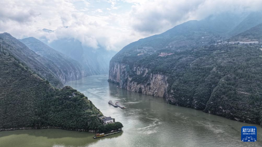 重庆奉节:“诗城”风光引游人