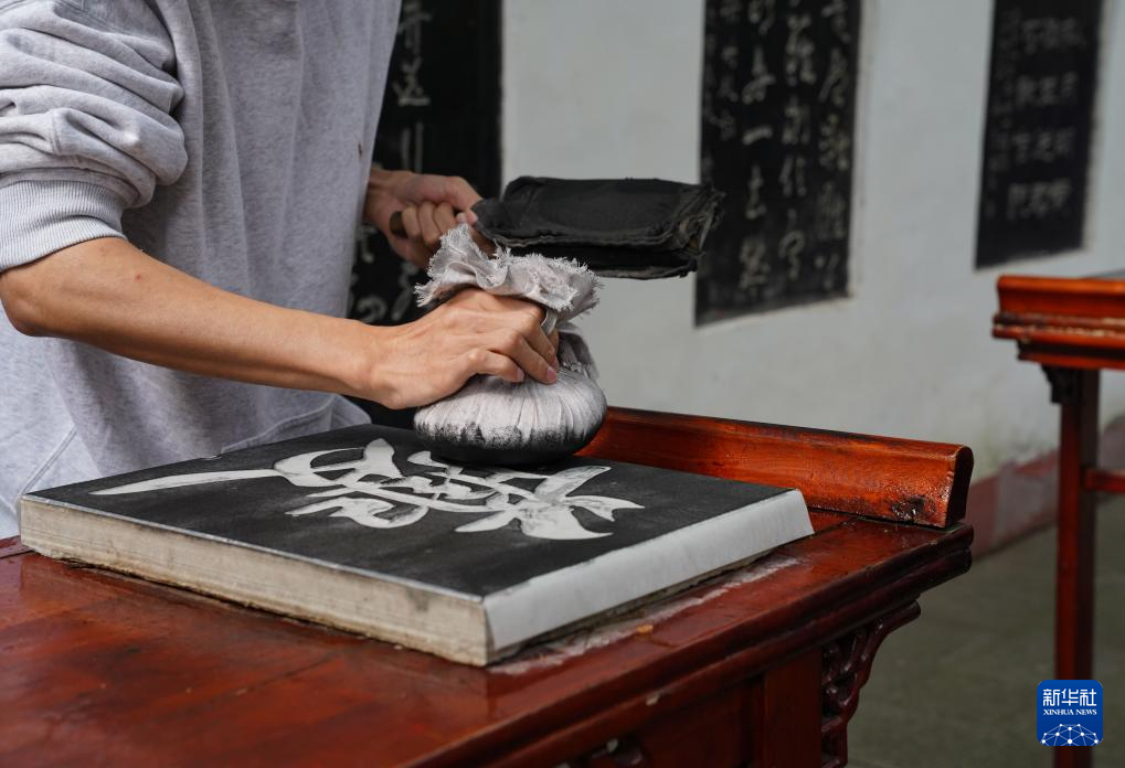 重庆奉节:“诗城”风光引游人