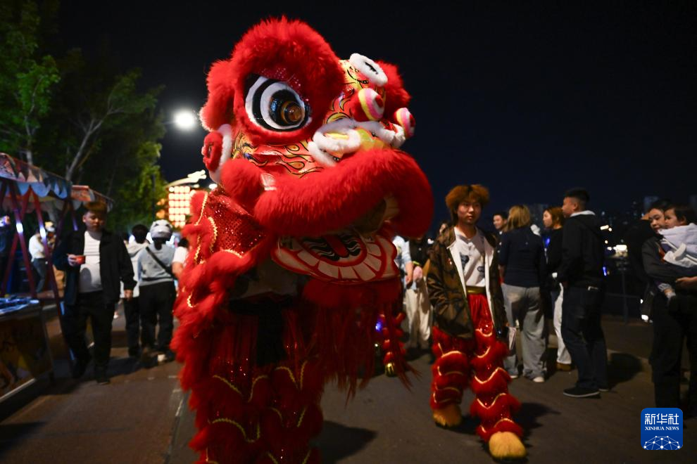 内蒙古赤峰市:特色街区点亮夜经济